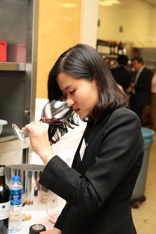 Chinese sommelier GUO Ying © Decanter