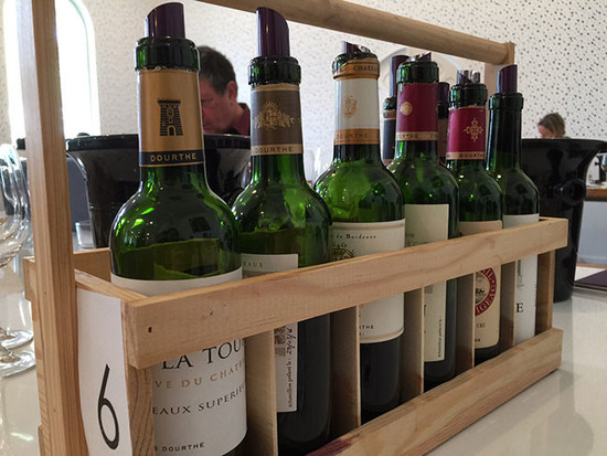 图片：波尔多2015期酒，Dourthe公司品鉴。Decanter版权图片