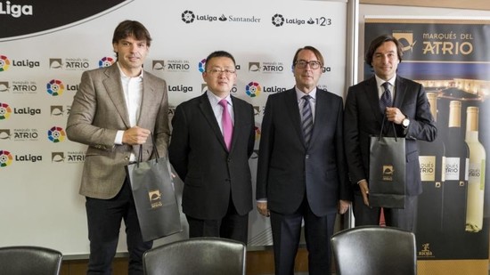 Image: Changyu signing contract with LaLiga to become its official wine partner.