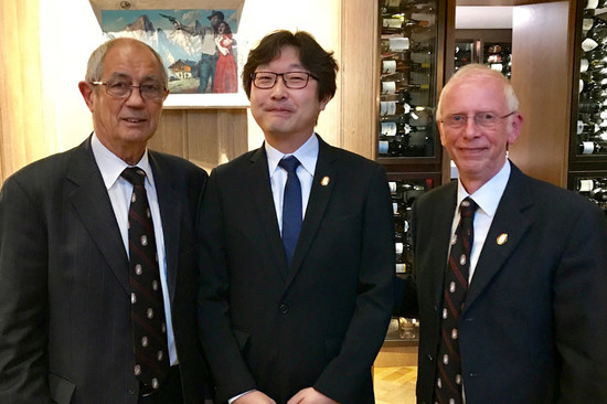 Image: LU Yang (middle) became the first Chinese Master Sommelier. Credit: Court of Master Sommeliers