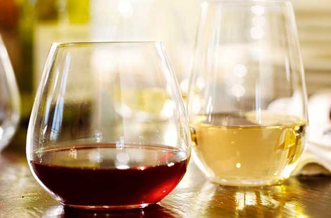 Are there any benefits to stemless glasses? – ask Decanter