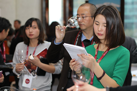 Image: Chinese wine lovers at 2015 Decanter Shanghai Fine Wine Encounter