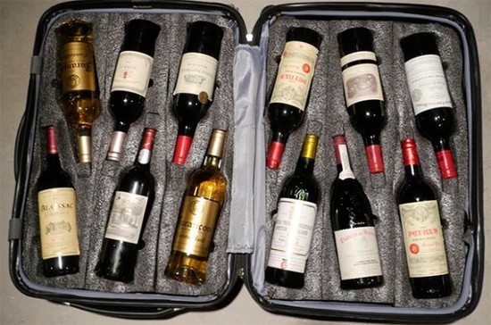 Image: VinGardeValise's wine suitcase. Credit: VinGardeValise