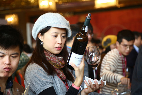 Image: Young taster at 2015 Decanter Shanghai Fine Wine Encounter