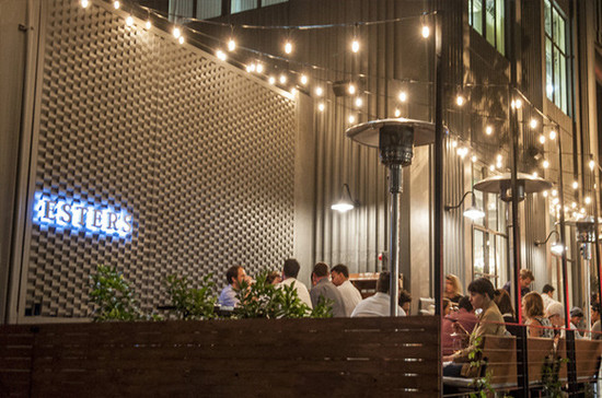 Esters Wine Bar。来源:www.esterswineshop.com