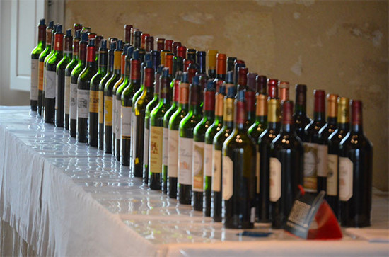 Image: En Primeur tasting in Bordeaux