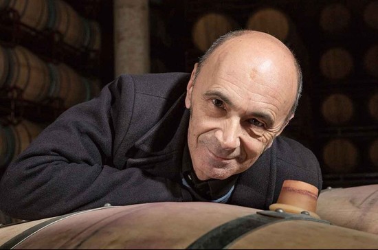 Javier Martínez de Salinas, chief winemaker at Bodegas Ondarre