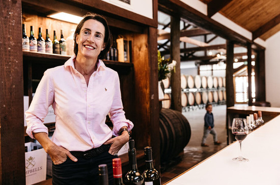 Jane Campbell是位于维多利亚州东南部Campbells of Rutherglen酒庄的总经理。图片版权:Anitra Wells.