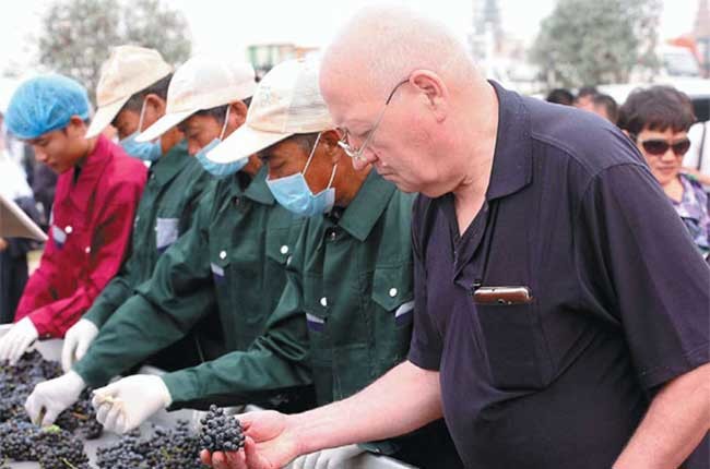 Chinese wine pioneer, Gérard Colin, dies 