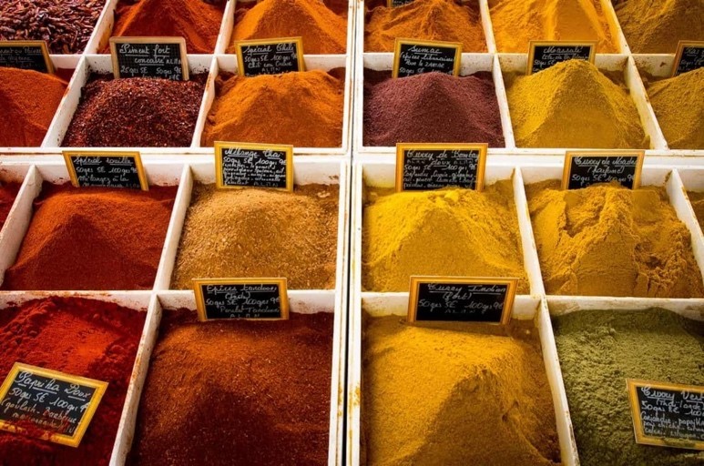 What are the best wines for spicy food? - Ask Decanter