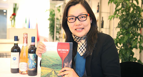 Chinese wine writer releases new book on wines of Tuscany