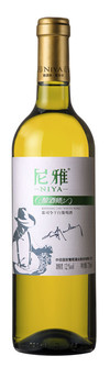 Guoan Wine Industry, Niya Winemaker Riesling, Xinjiang, China NV